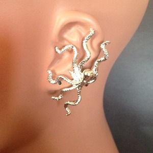 Silver Octopus Ear cuff   Last one!!