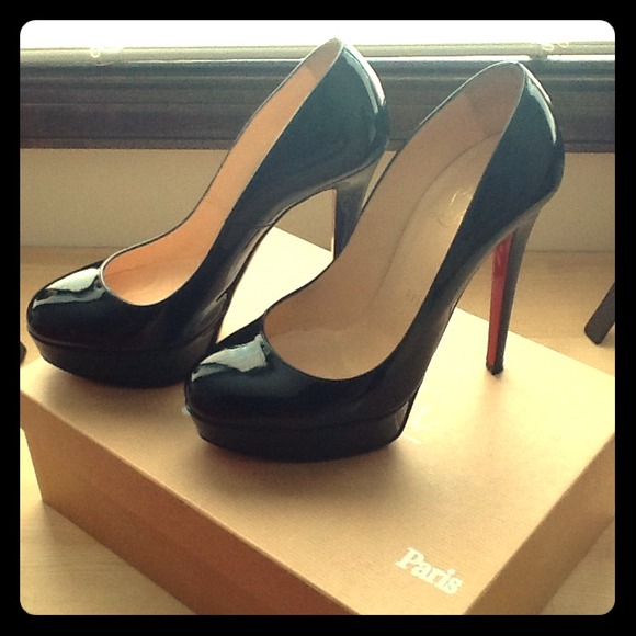 🚫SOLD🚫Authentic Christian Louboutin Bianca 140