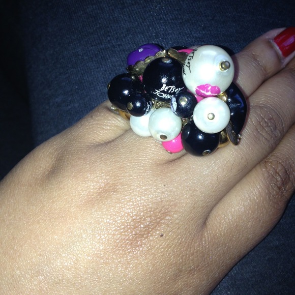 Betsey Johnson Bauble Ring size 6.5
