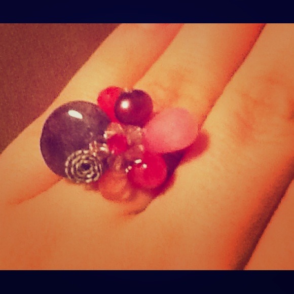 Beaded cluster ring