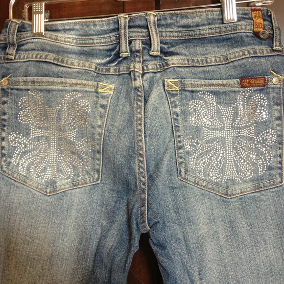 Super cute jeans size 11 bling