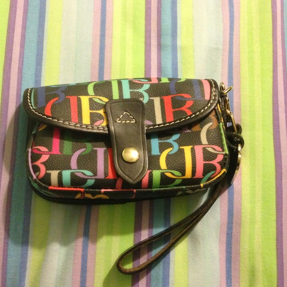 D&b wristlet