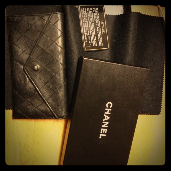 Sold!!PayPal 250 Authentic Chanel wallet ~