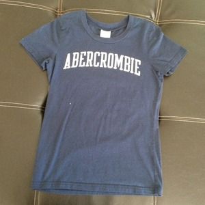 Abercrombie & Fitch Tee