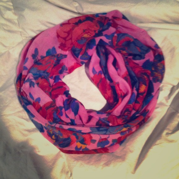 Infinity scarf