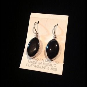 New .925 Sterling silver Obsidian stone earrings