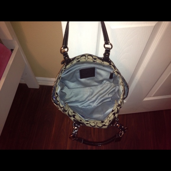 💥SOLD💥Authentic Black/Grey Purse💥 - Picture 2 of 4