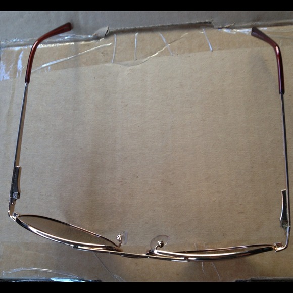 TRADED Brown sunglasses - Picture 2 of 4