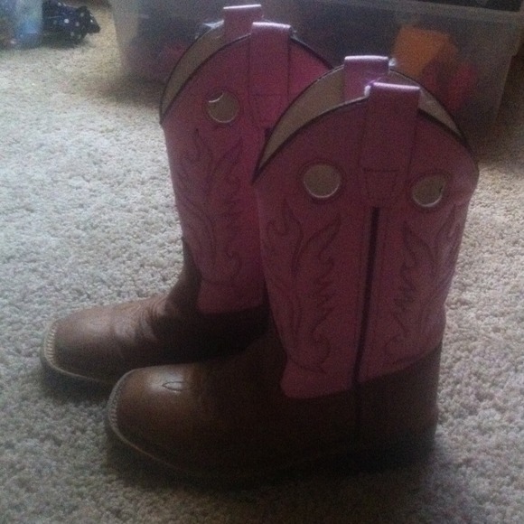 SOLD*💙💙*Cute pink leather cowboy boot for girls
