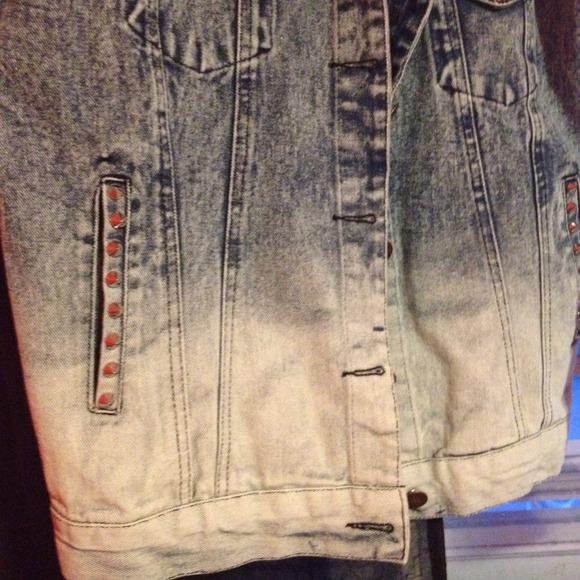 REDUCED!!!!! spiked ombré jean jacket - Picture 3 of 4