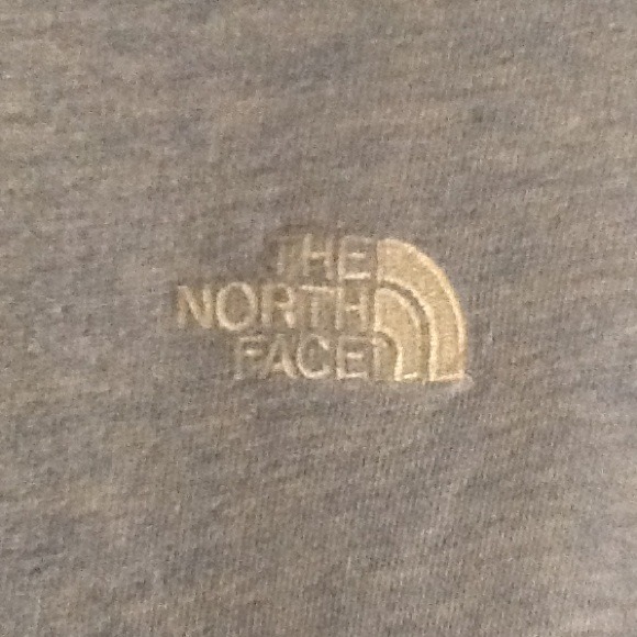 THE NORTH FACE Hoodie Is Sold - Picture 2 of 4