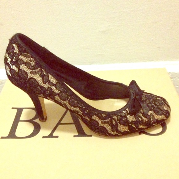 Steve Madden Lace Pumps