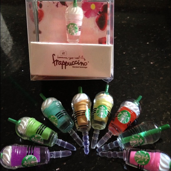 🚫ALL SOLD🚫Starbucks frappe dust plug❤