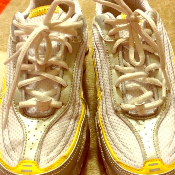Livestrong Nike Shox