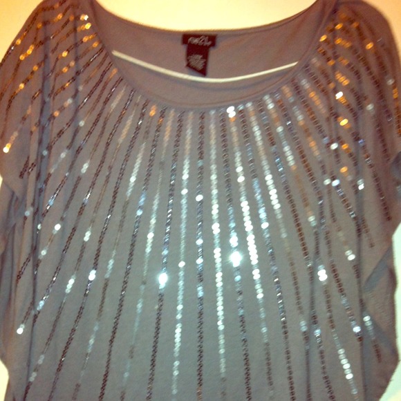 Rue 21 size large dress shirt