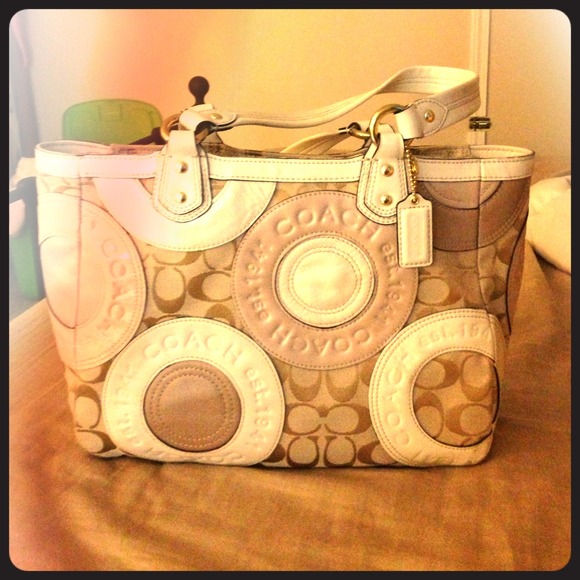 SOLD!!!!!!👜👜👜🌟🌟🌟