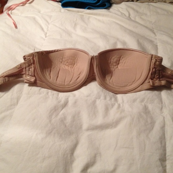 Victoria Secret Bra - Picture 2 of 3