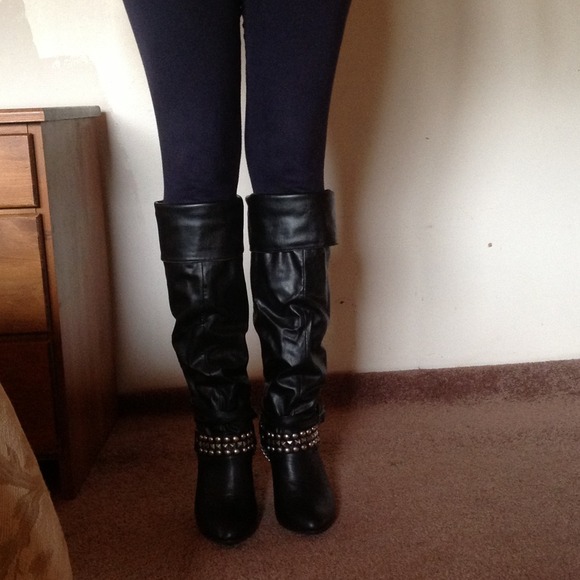 jUST REDUCED!3way stud boots - Picture 2 of 4
