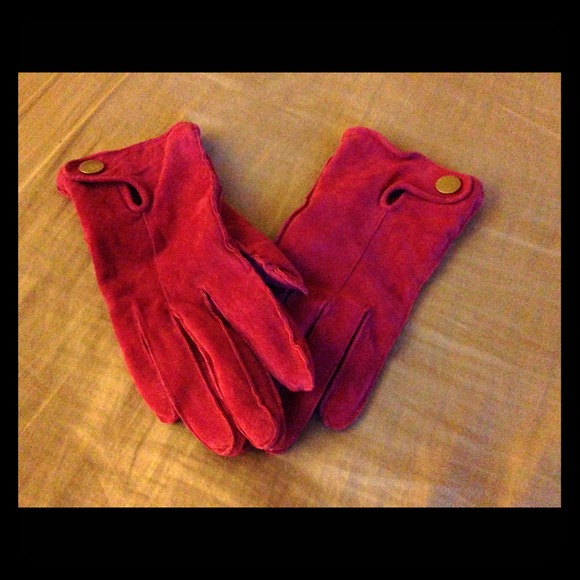 Pink Isaac Mizrahi Suede Like Gloves