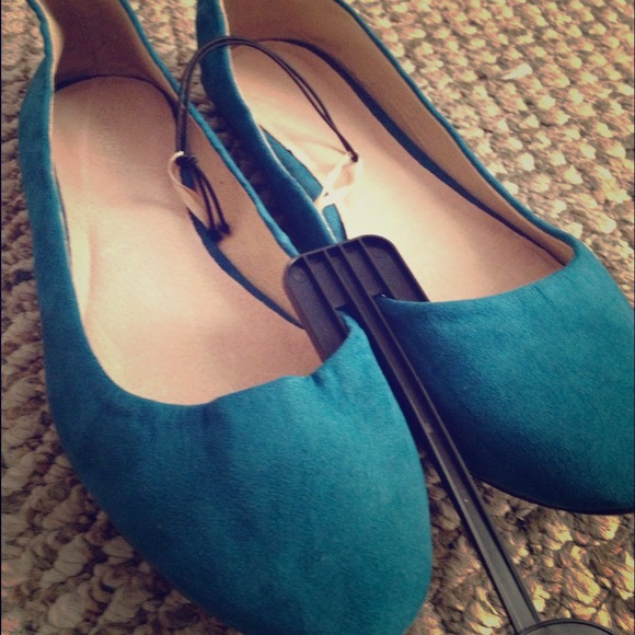👌🎀Super Cute Teal Suede Flats 🎀👌