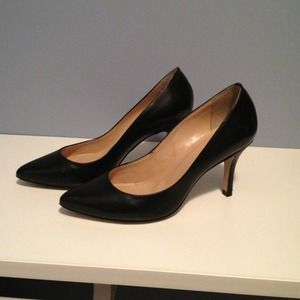 *SOLD* Aldo Black patent heels *SOLD*