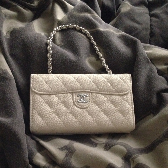 Chanel iphone 5 case