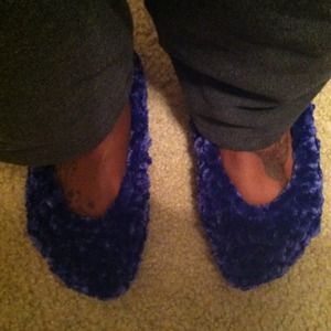 Hue slippers