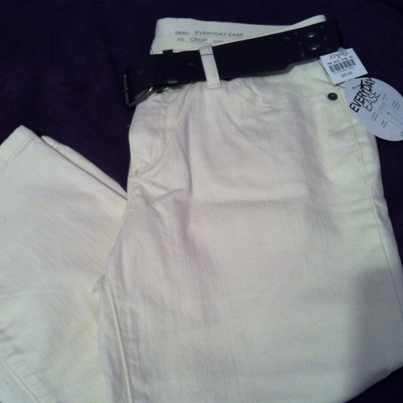 Pants - Picture 3 of 4