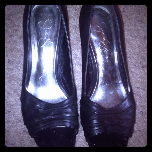 Jessica Simpson peep toe heels