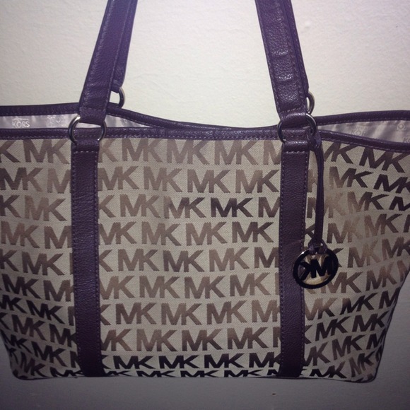 Large Authentic Michael Kors purse