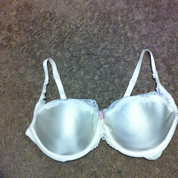 🎈Reduced🎈Victoria's Secret Angels silky lace bra