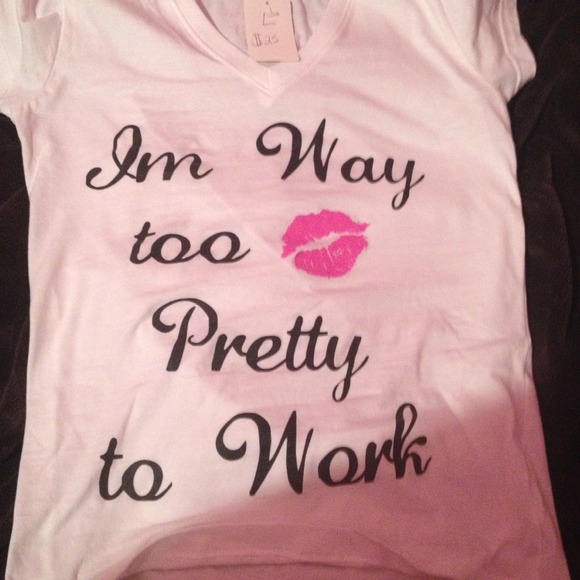 Too pretty t shirt 💋 - Picture 3 of 3