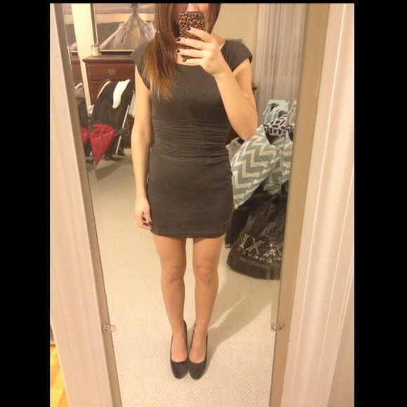 ❌SOLD❌F21 Grey cap sleeve mini dress