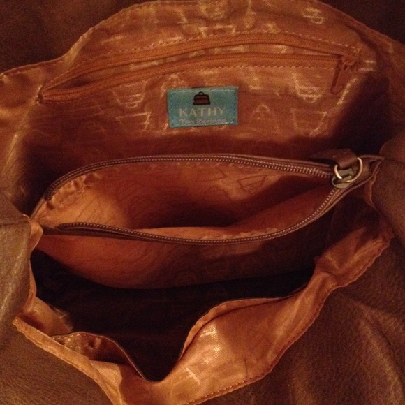 🎀SOLD🎀Kathy Van Zeeland, Multi Patchwork Purse - Picture 3 of 4
