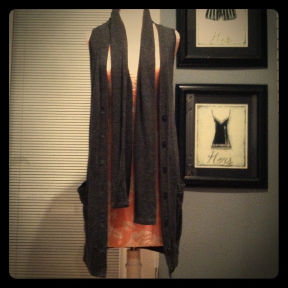 Cardigan /,vest /,sweater