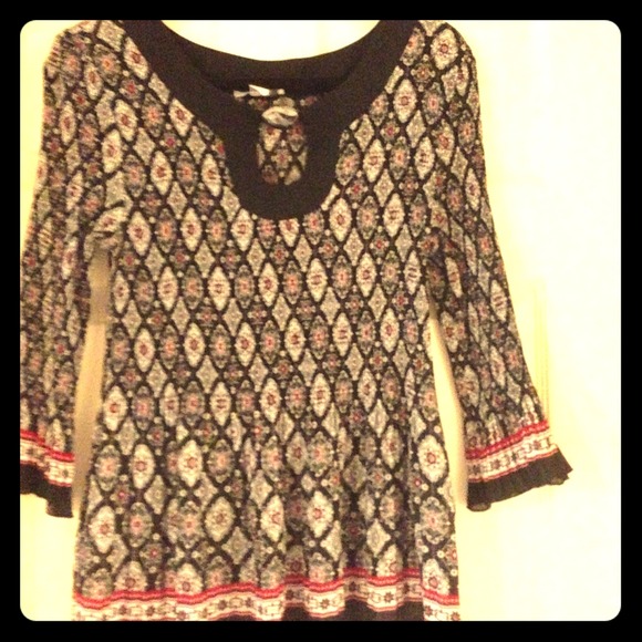 Sheer Sophisticated Blouse Great Pattern/Pleated