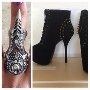 Ring and shoe bundle