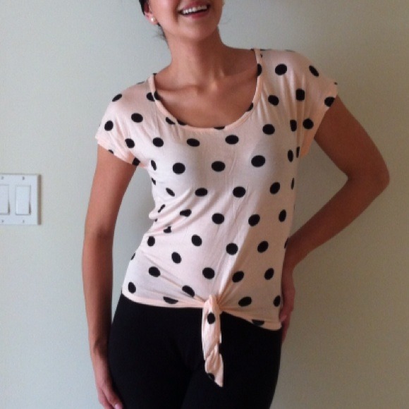 SOLDinBUNDLEwith Black Polka Dots Tied Top S - Picture 2 of 3