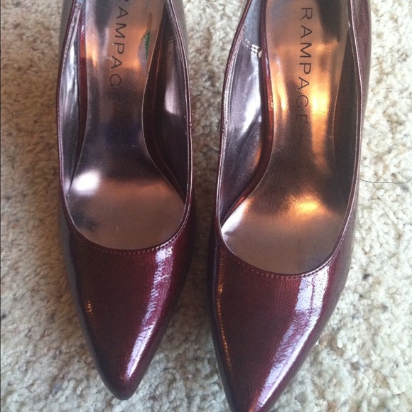 Burgundy shoe