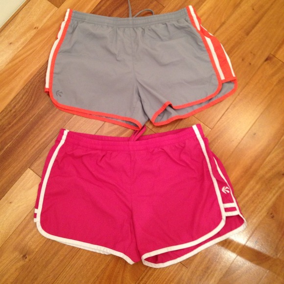 Sold! Bundle of old navy shorts - Picture 4 of 4