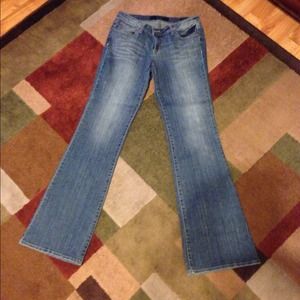 ❌Jessica Simpson Jeans❌ sold on bundle.