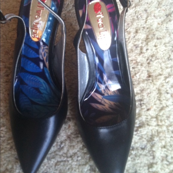 Leather shoe