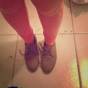 Suede pink trim shoes