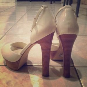 White Aldo Peep Toe Pumps Size 8