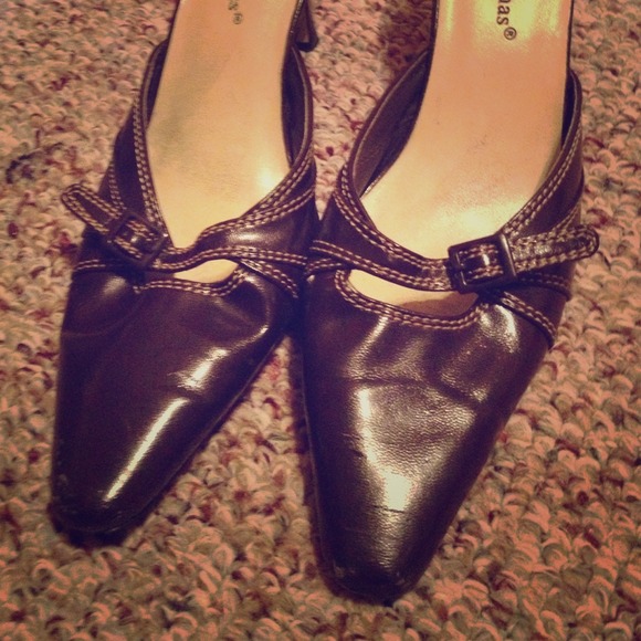 Size 11 brown leather heels