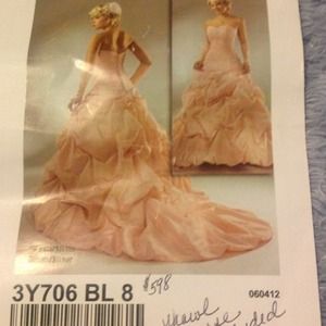 Gown pink fits size 4