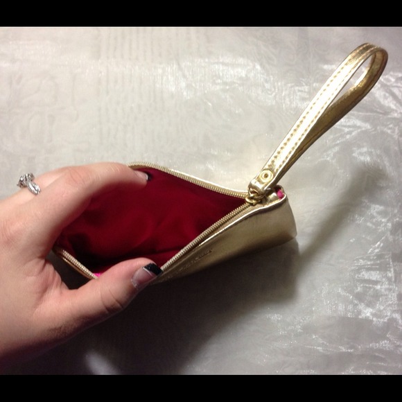 ❌SOLD❌ 💕Victoria's Secret gold wristlet 💕 - Picture 2 of 3