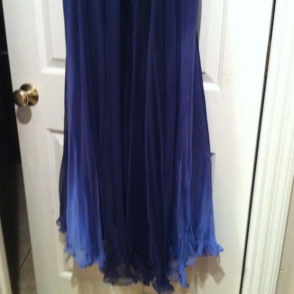 Beautiful Jovani formal ombré navy gown - Picture 3 of 3