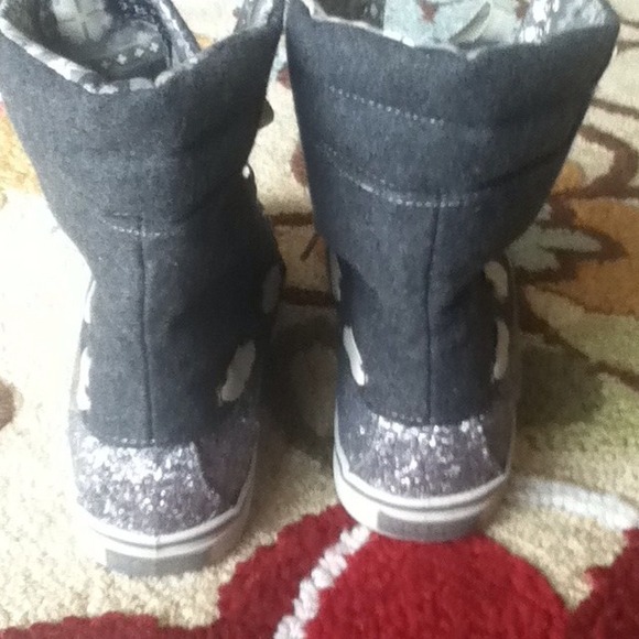 **SOLD** Sperry Glitters boots size 9 - Picture 3 of 4