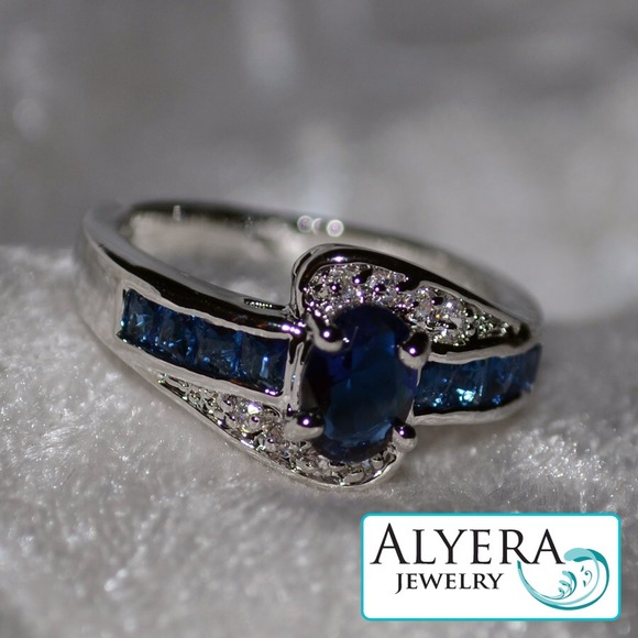 🎀SOLD🎀 1.69ct Sapphire (lab) White GF Ring